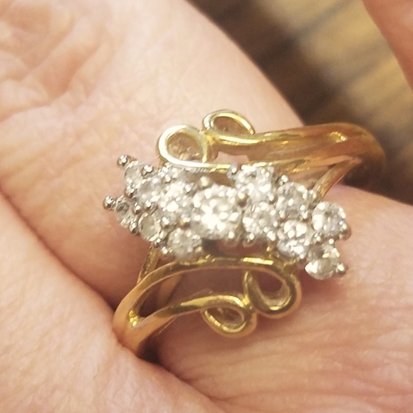 🧚♀️🦄Vtg. Avon SZ8 Waterfall Diamond Ring - Picture 7 of 7